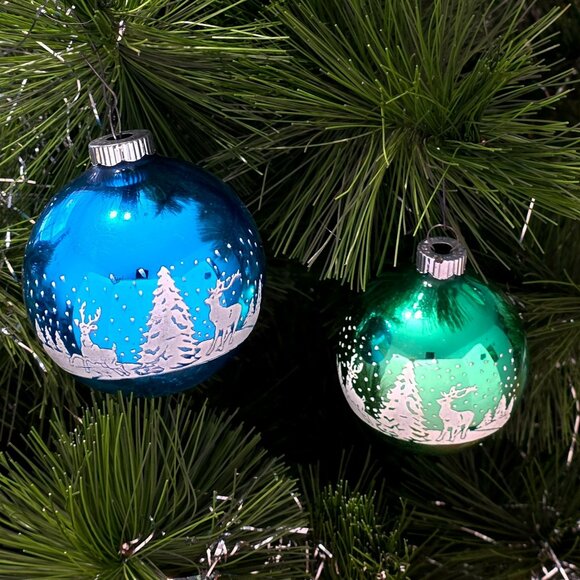 2 VTG Shiny Brite Deer Christmas Tree Ornament Stencil Green Blue Glass Snow MCM - Picture 13 of 14
